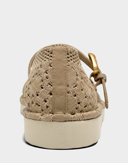 Aerosoles Casual Flat in Natural
